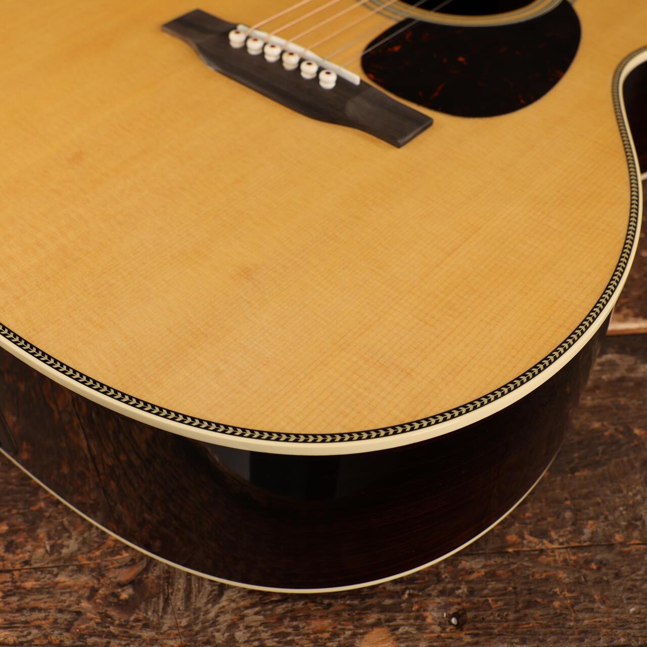 Martin OM-28E Standard Series Electro Acoustic Guitar with LR